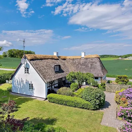 Holiday home Ajo - 2km From The Sea In Funen By Interhome *